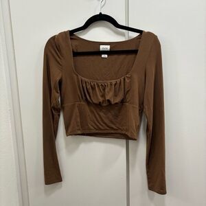 Aritzia Wilfred Free Medium Ruched Crop Brown Long Sleeve Top